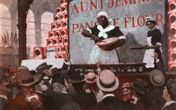 南西⸳格琳（Nancy Green）在 1893 年萬國博覽會上，被聘用扮成傑米姨，宣傳南方。傑米姨形象後來成為桂格鬆餅廣告商標，黑人姆媽形象也經常被製作成黑人玩偶，或以丑化之姿呈現在影視漫畫中。圖│Saturday Evening Post