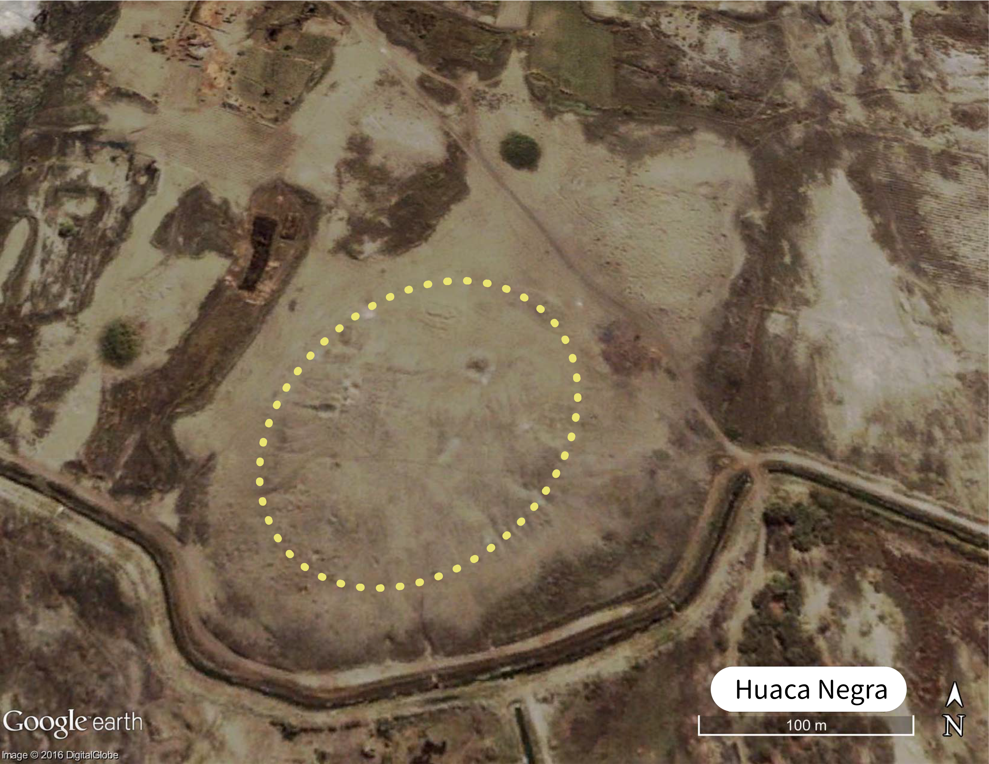 Huaca Negra 遺址空照圖，圈起處是主要的遺址考古區域。 圖｜Google earth、陳珮瑜補充遺址範圍