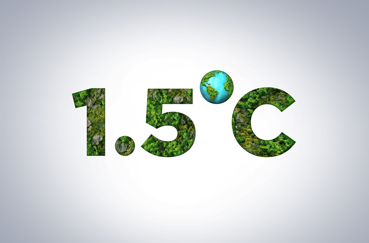 為了避免全球升溫超過工業化前水準的 +1.5 ℃，我們需要減少碳排放與開發負碳技術，並盡量在 2050 年左右達到全球溫室氣體淨零排放量的目標。所謂的「工業化前水準」是指 1850-1900 年的平均溫度。 圖｜iStock
