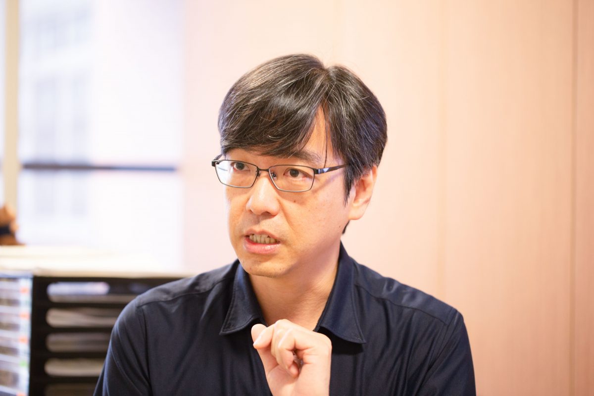 陳逸然團隊找到了免疫信使 CAPE9,CAPE9 是從 PR1 切下來的胜肽片段。接下來,他們要找出到底是「誰」切割了 PR1。 圖|研之有物